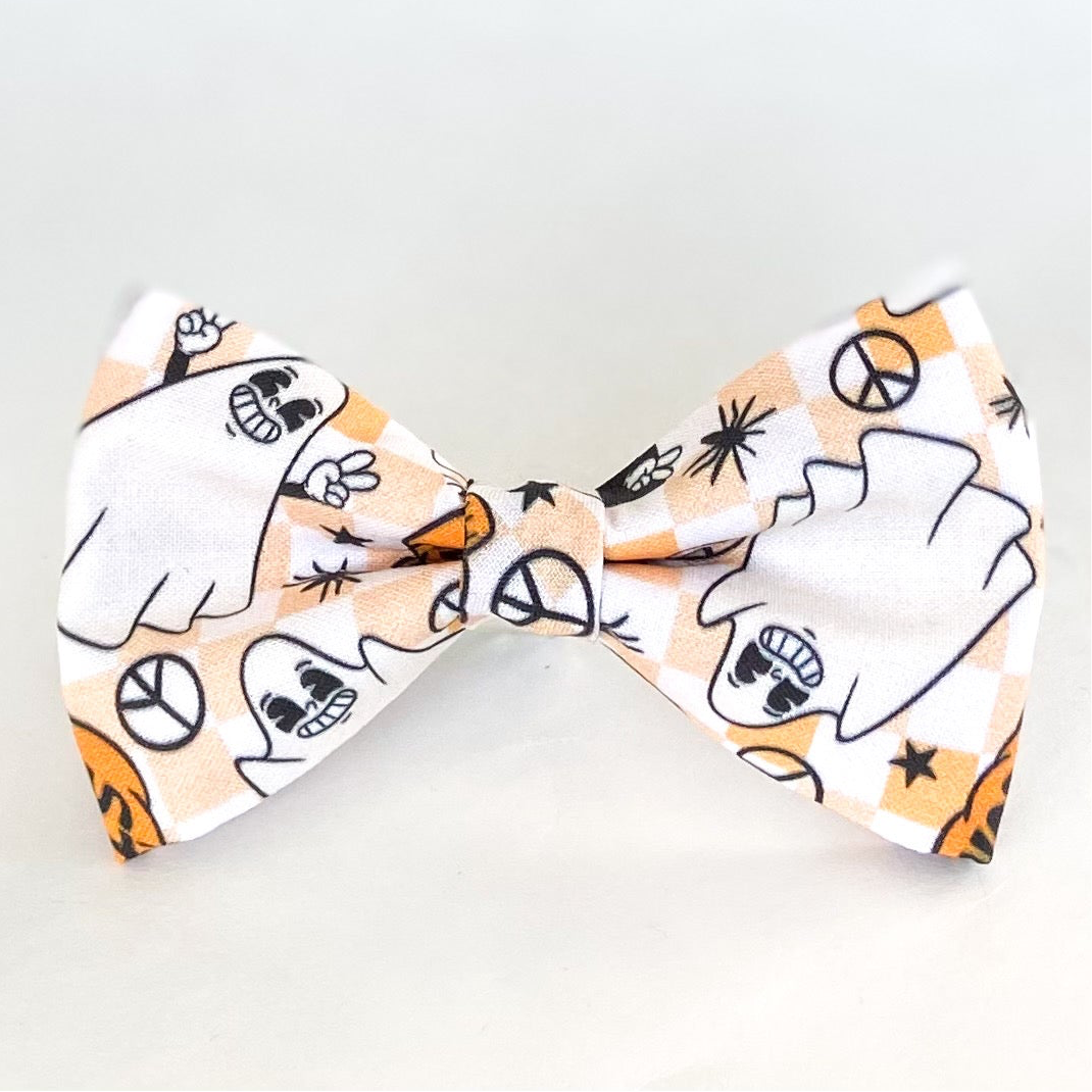 Stay Spooky dog bow