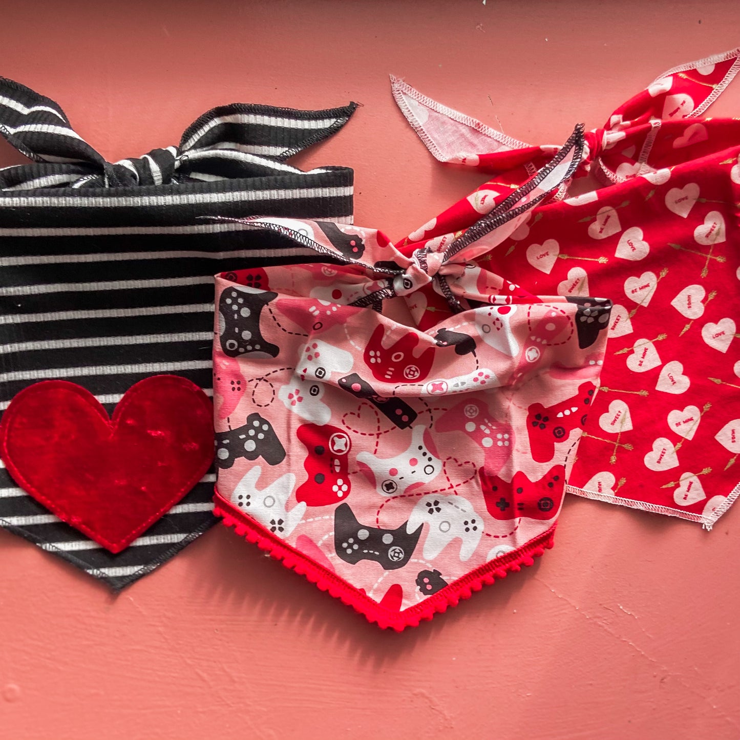 Cupid’s hearts and arrows valentine bandana pet accessory