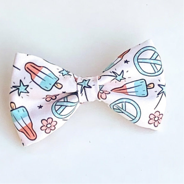 Summer dog bow Peace and Liberty pet accessory