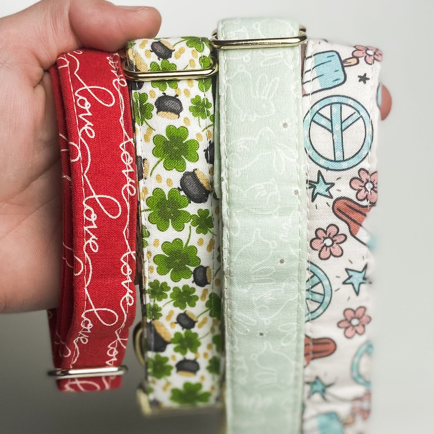 Handmade dog collar Peace and Liberty summer favorites
