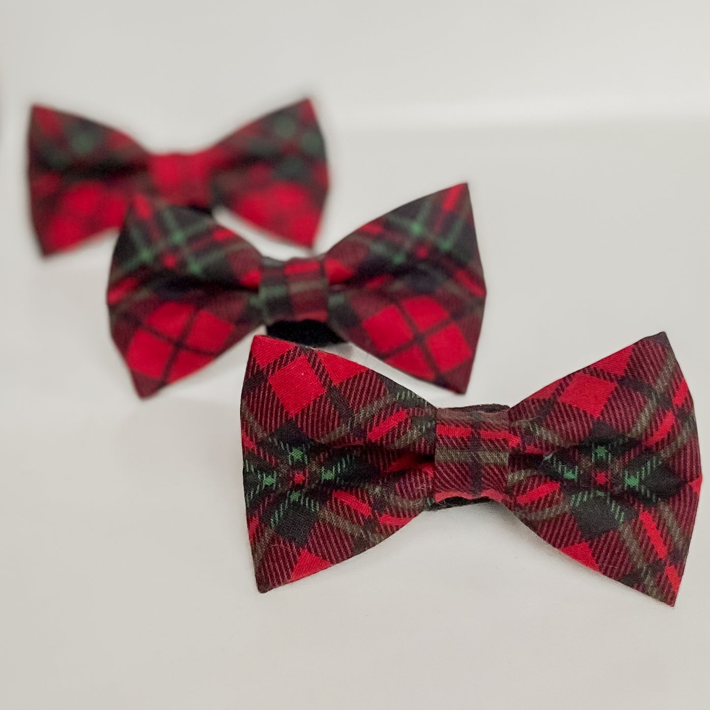 Christmas plaid red and green dog bow tie pet accessory