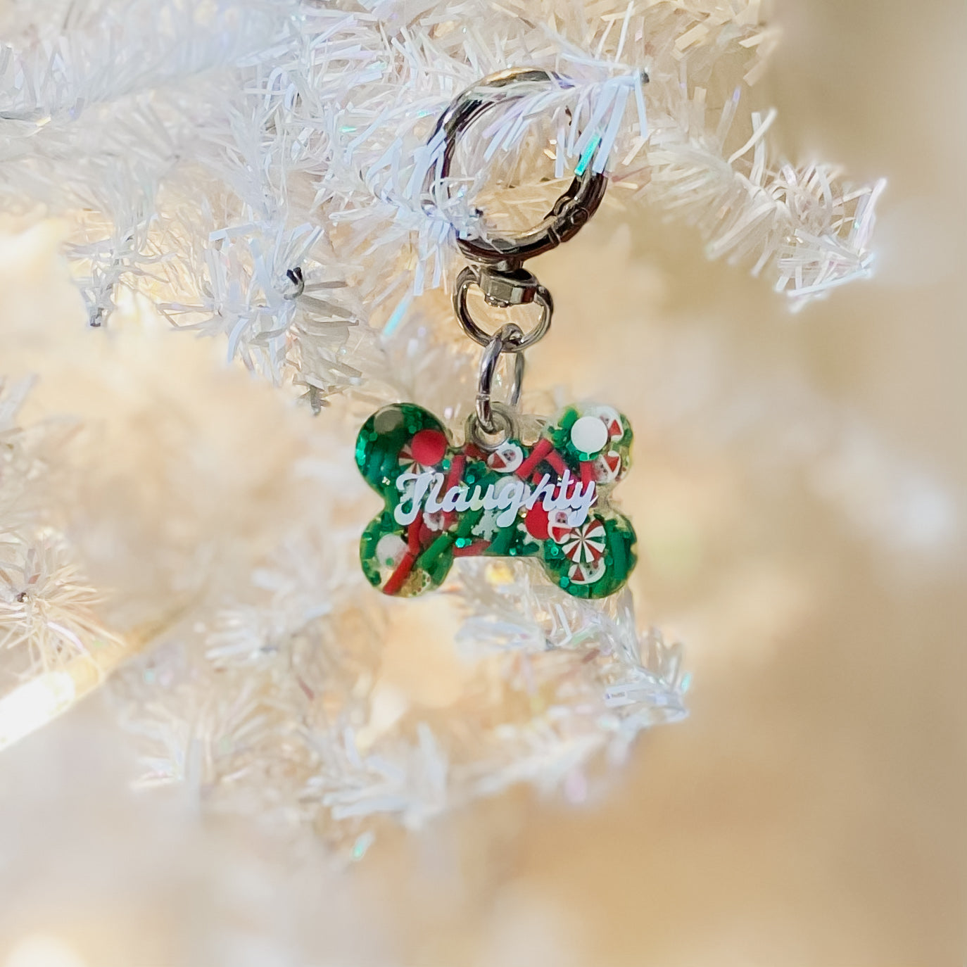 Santa green glitter collar charm