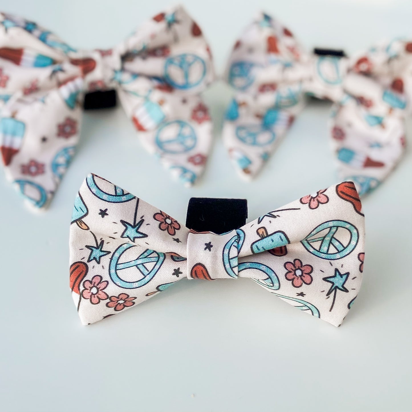 Summer dog bow Peace and Liberty pet accessory