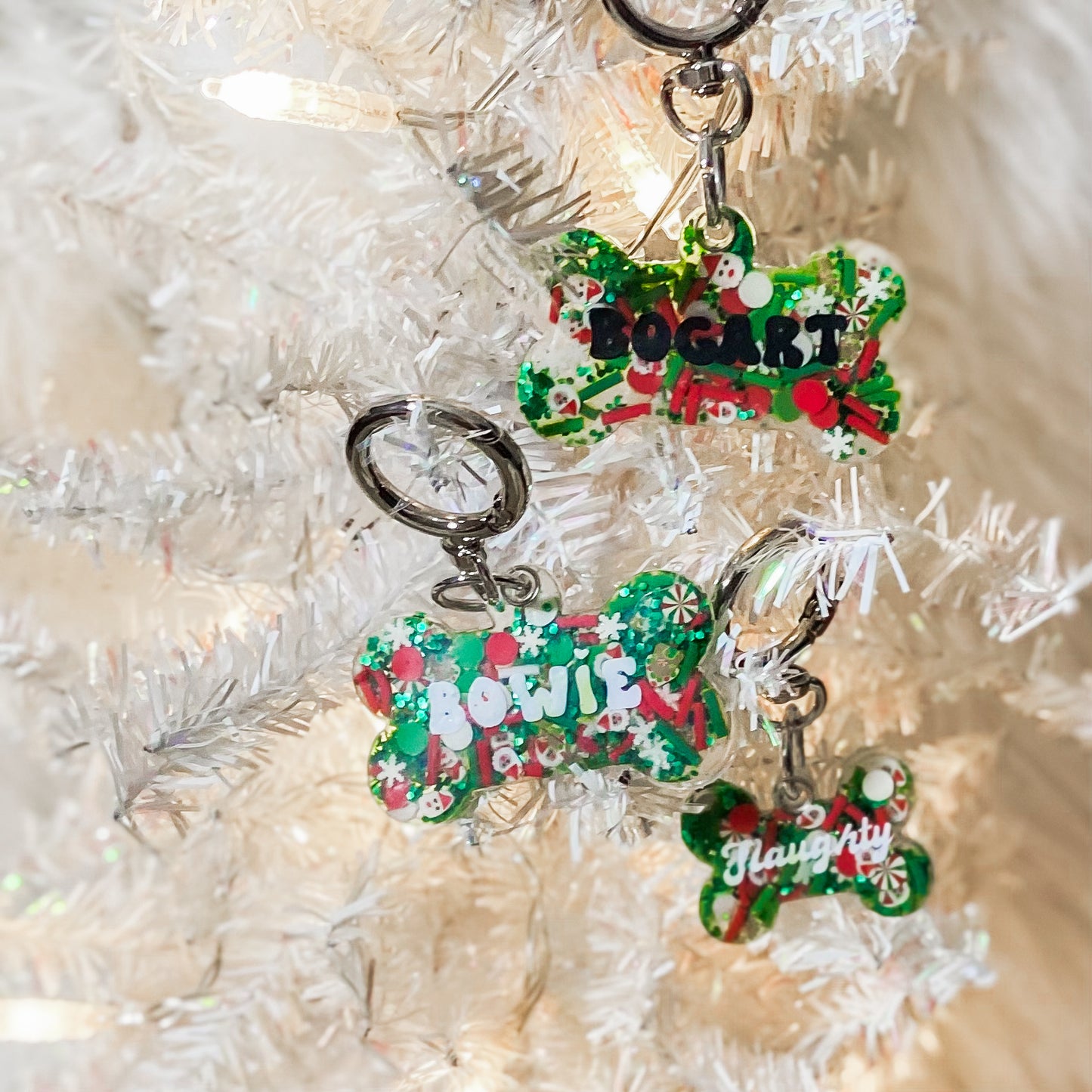 Santa green glitter collar charm