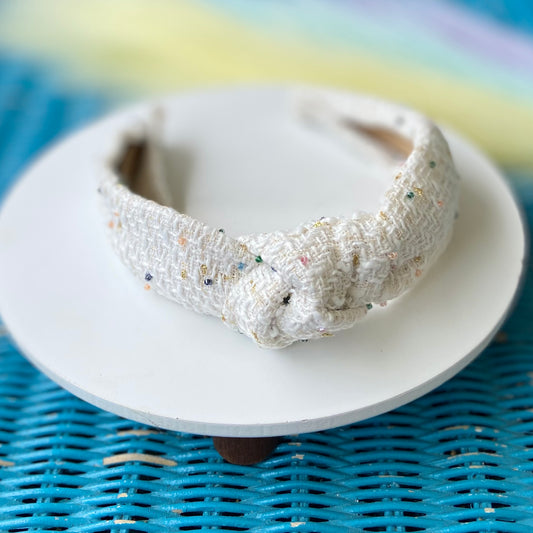 Brunch date! Tweed knotted headband