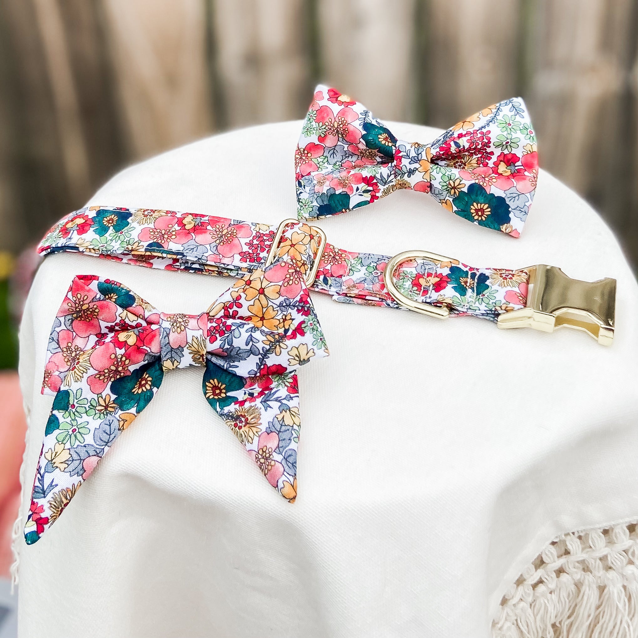 Vintage inspired floral dog bow