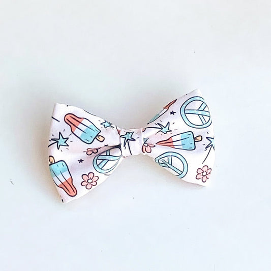 Summer dog bow Peace and Liberty pet accessory