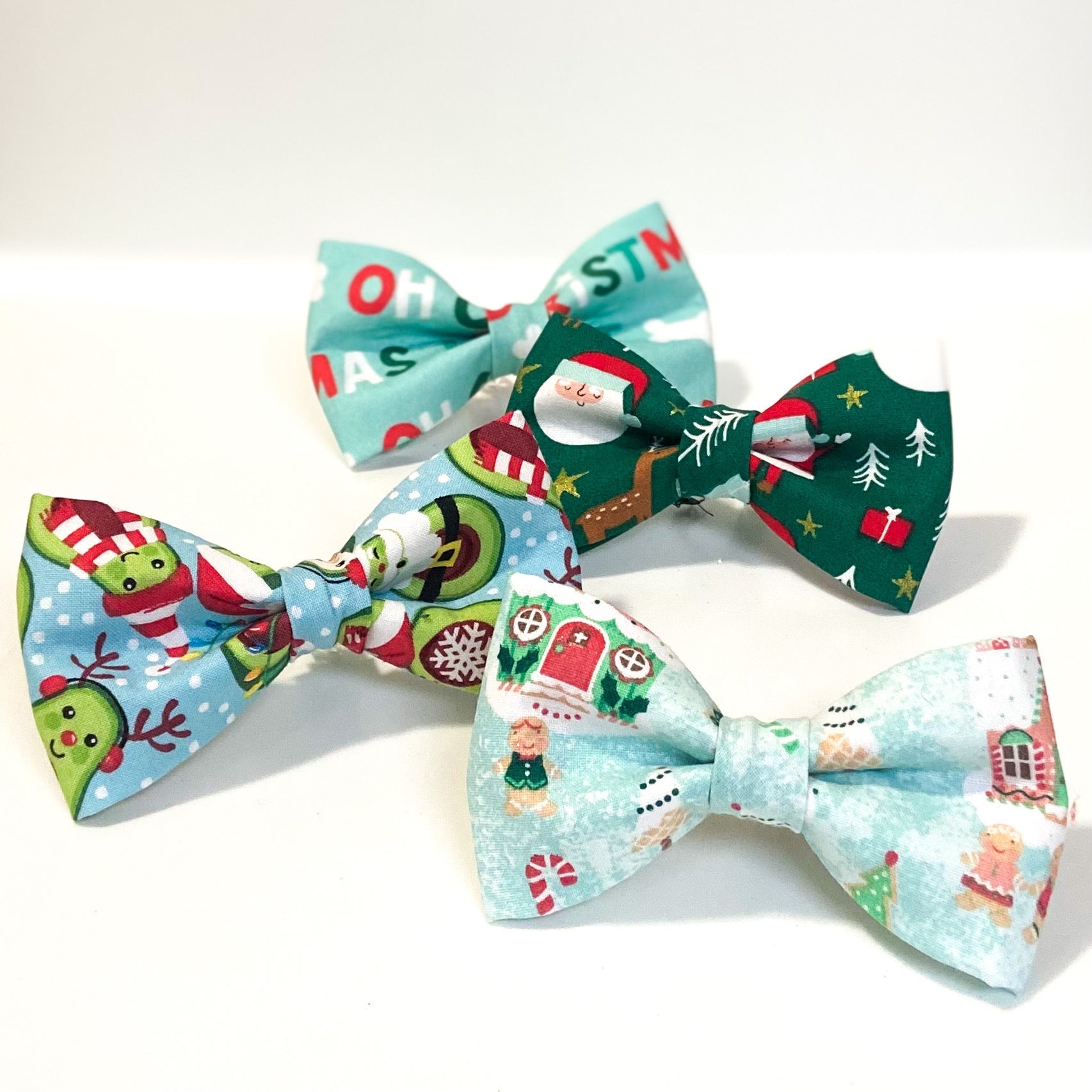 Avo Merry Christmas dog bow tie pet accessory